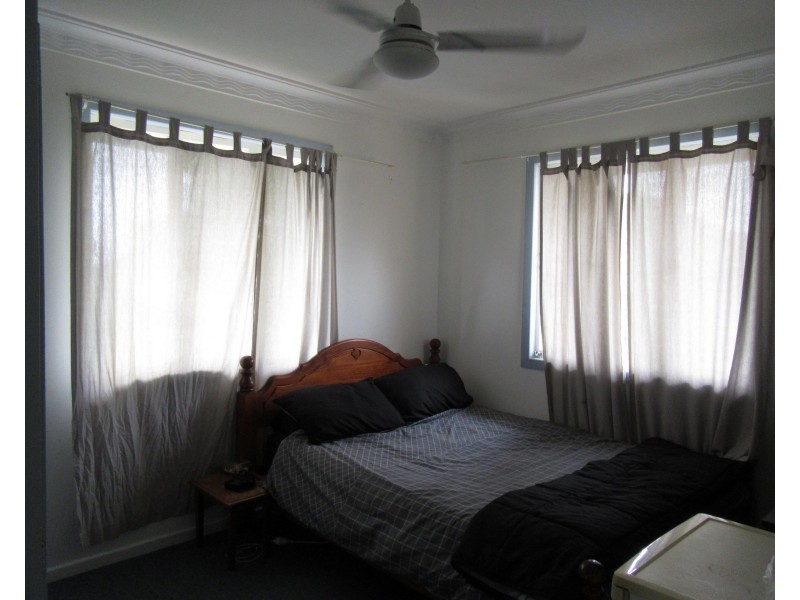 38 Churchill St, Svensson Heights QLD 4670