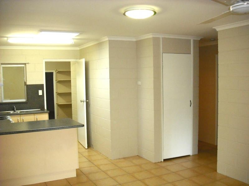 2/22 Sonia Street, Rasmussen QLD 4815