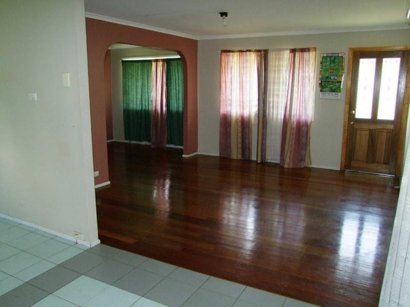 13 Louden Street, Woodridge QLD 4114