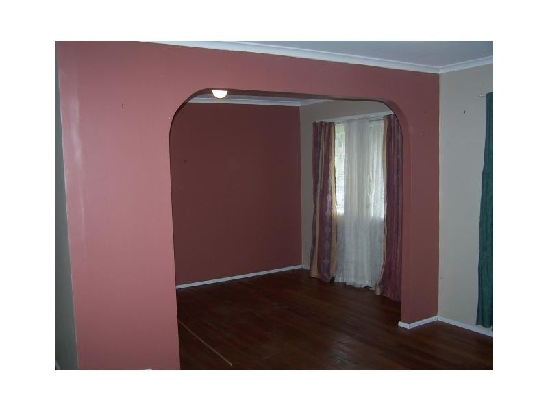 13 Louden Street, Woodridge QLD 4114