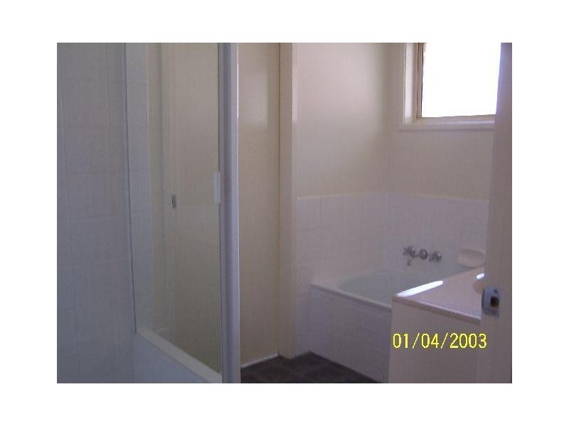 71 Barossa St, Kingston QLD 4114
