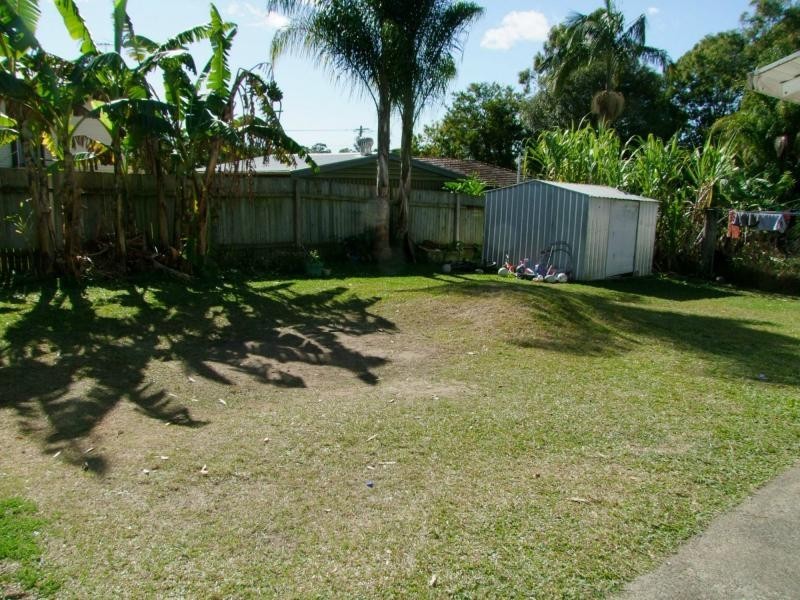 27 Ashton Street, Kingston QLD 4114