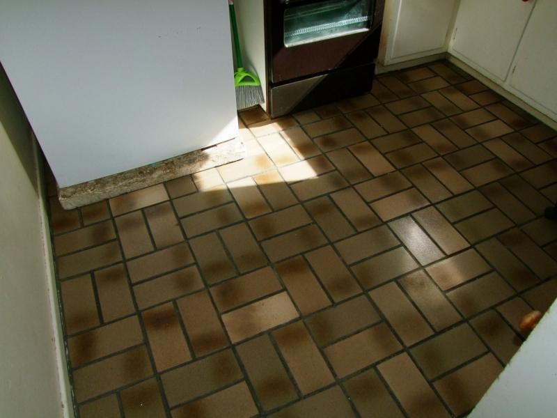 27 Ashton Street, Kingston QLD 4114