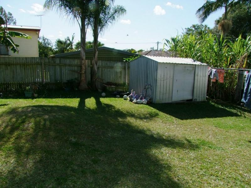 27 Ashton Street, Kingston QLD 4114