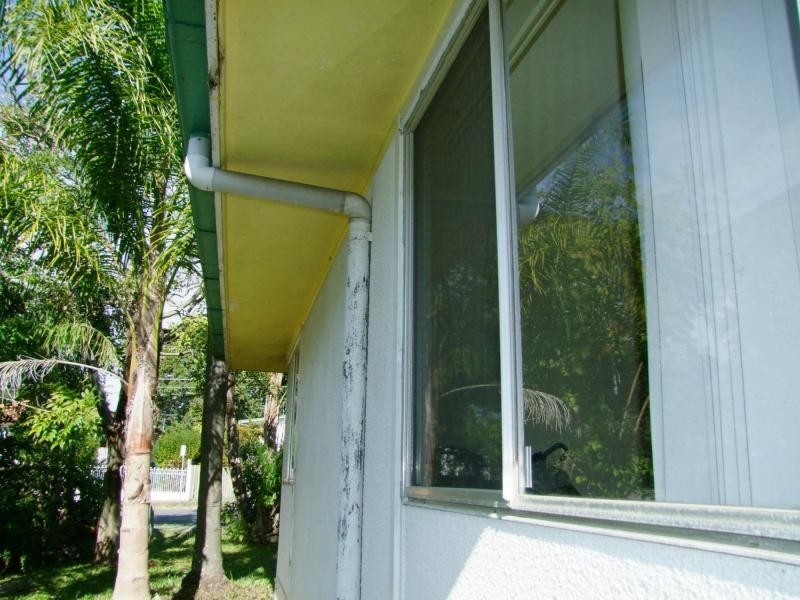 27 Ashton Street, Kingston QLD 4114