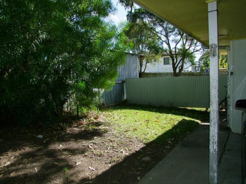 27 Ashton Street, Kingston QLD 4114