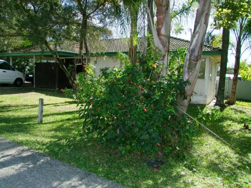 27 Ashton Street, Kingston QLD 4114