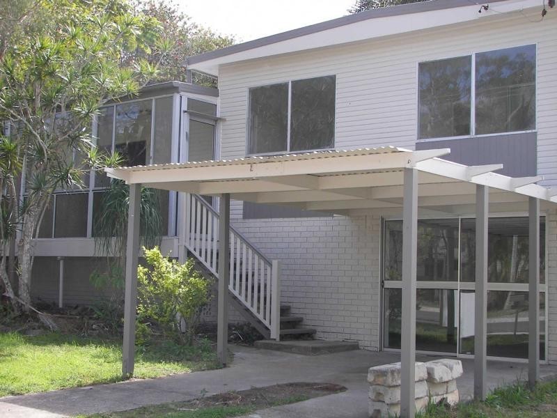 34 Maple Street, Kingston QLD 4114