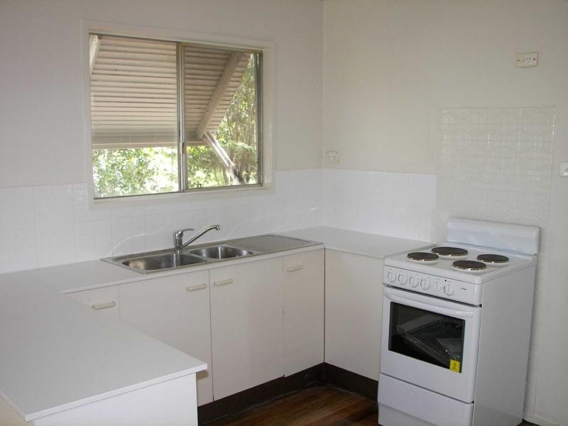 34 Maple Street, Kingston QLD 4114