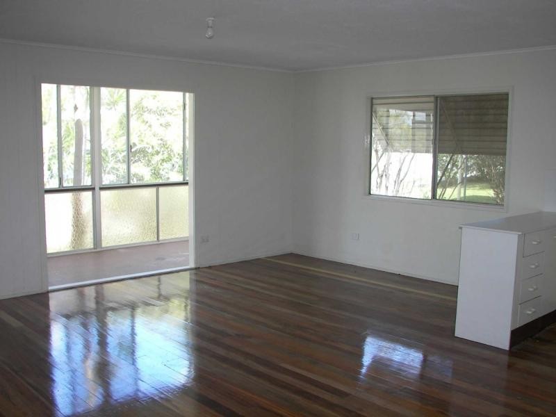 34 Maple Street, Kingston QLD 4114