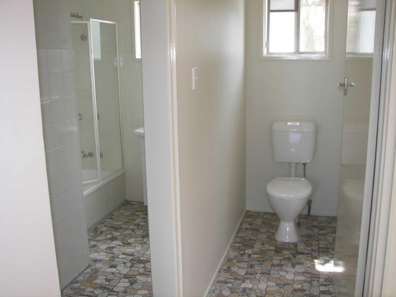 34 Maple Street, Kingston QLD 4114