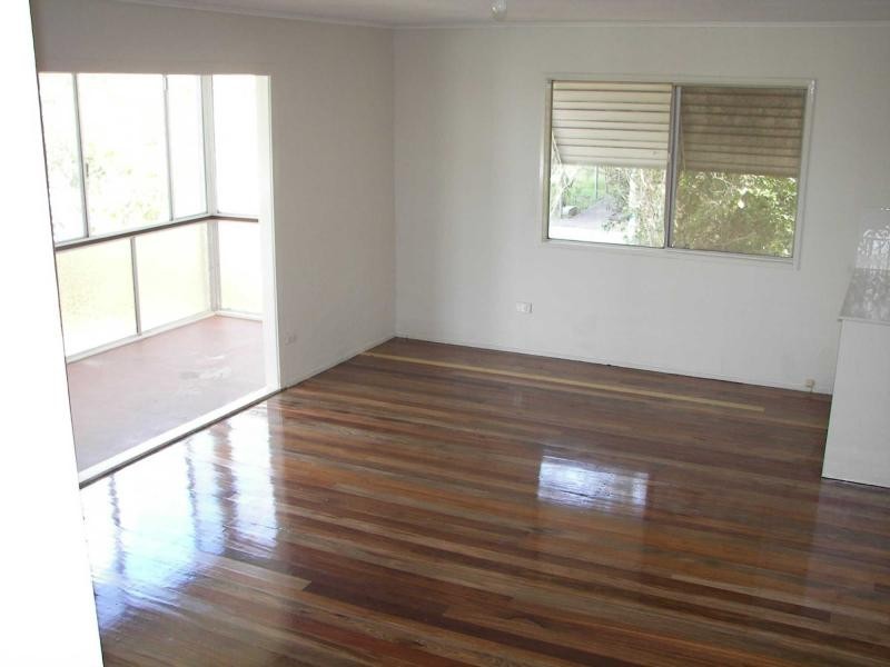 34 Maple Street, Kingston QLD 4114