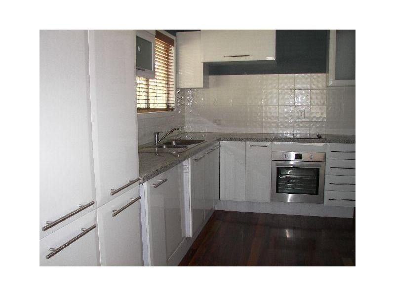 104 Bardon Road, Kingston QLD 4114