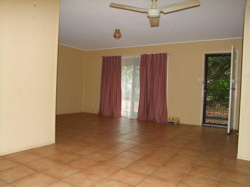 7 Mansfield Street, Kingston QLD 4114