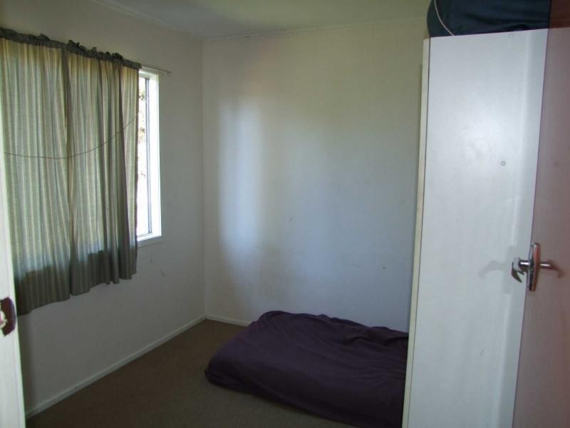 15 Spruce Street, Kingston QLD 4114