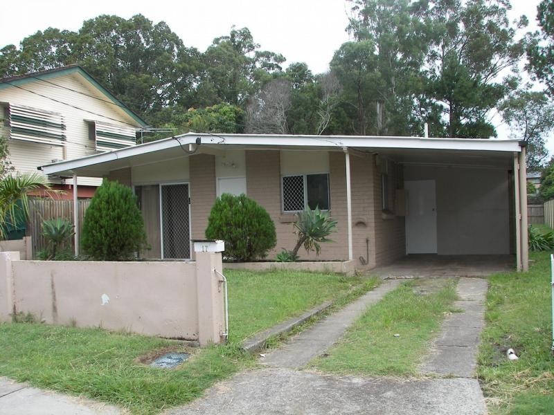 17 Birch Street, Kingston QLD 4114