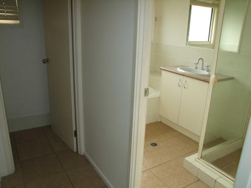 4 Robur Street, Marsden QLD 4132