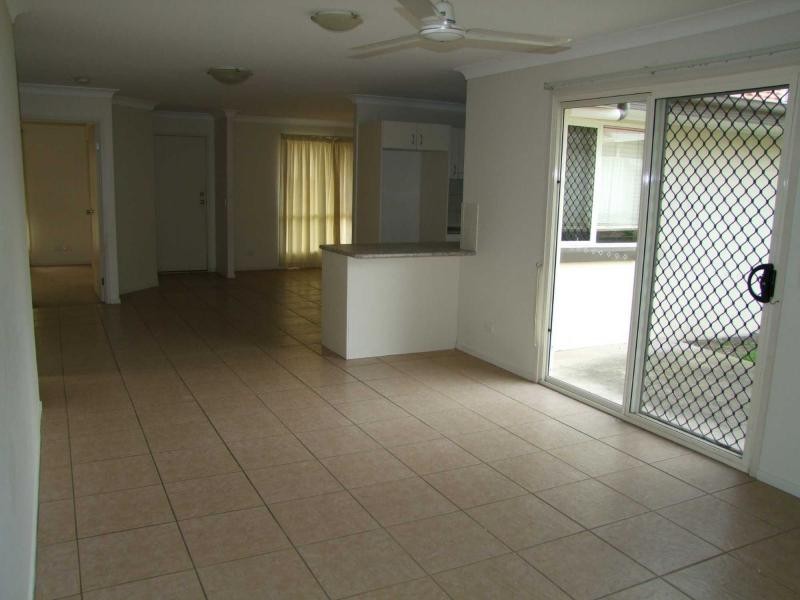 4 Robur Street, Marsden QLD 4132