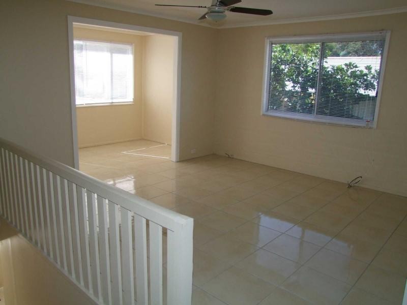 111 Aquarius Drive, Kingston QLD 4114