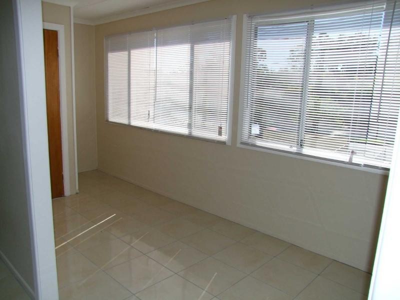 111 Aquarius Drive, Kingston QLD 4114