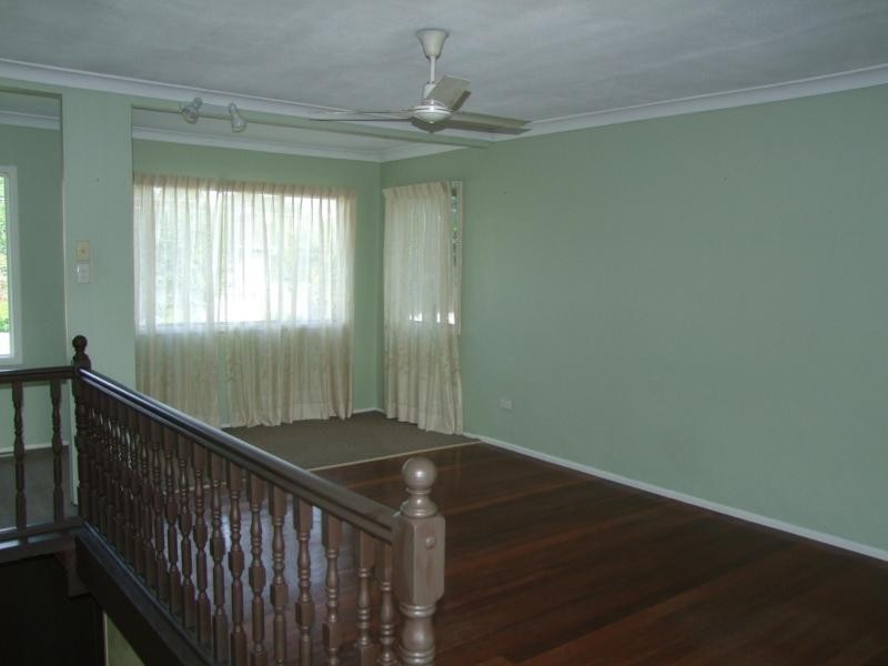 8 Poppy Street, Kingston QLD 4114