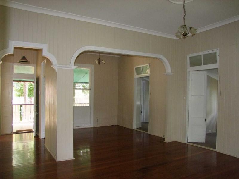 24 Collin Court, Kingston QLD 4114