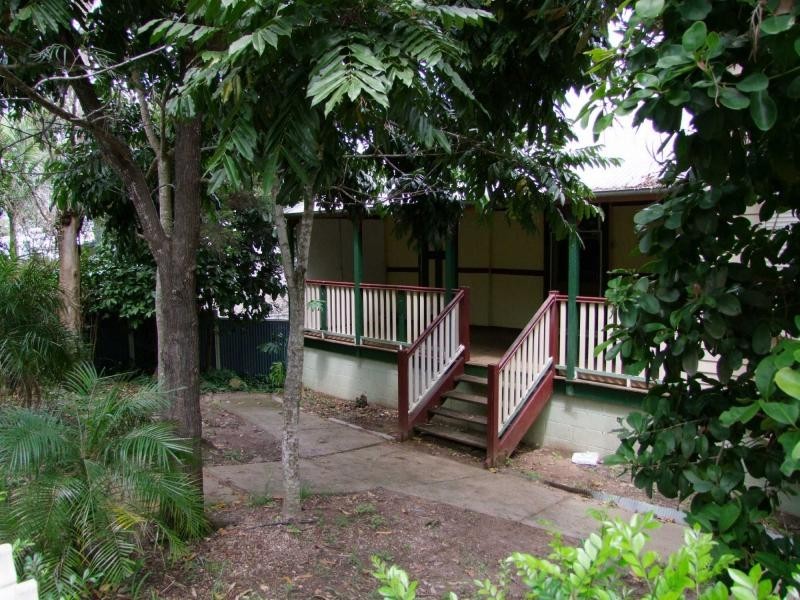 24 Collin Court, Kingston QLD 4114