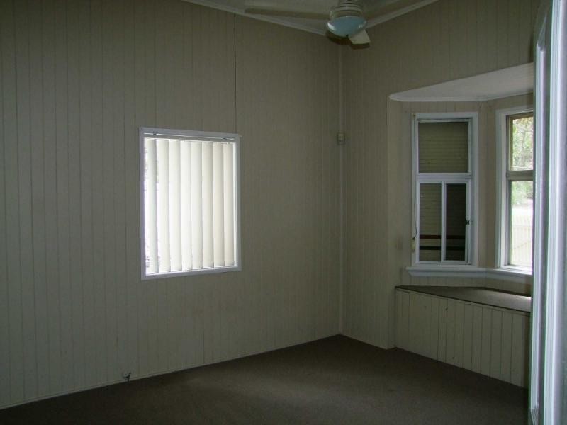 24 Collin Court, Kingston QLD 4114