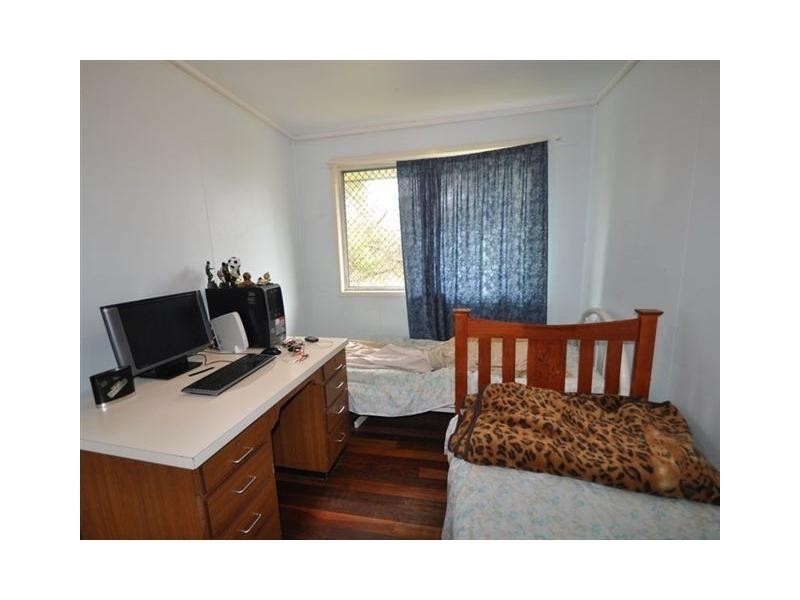 2 Eridani Street, Kingston QLD 4114