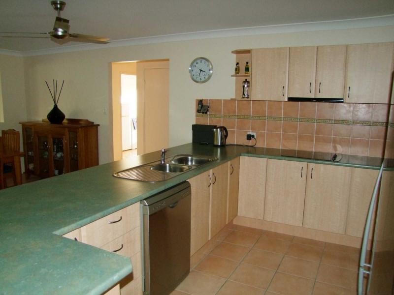 34 Fairmont Crescent, Underwood QLD 4119