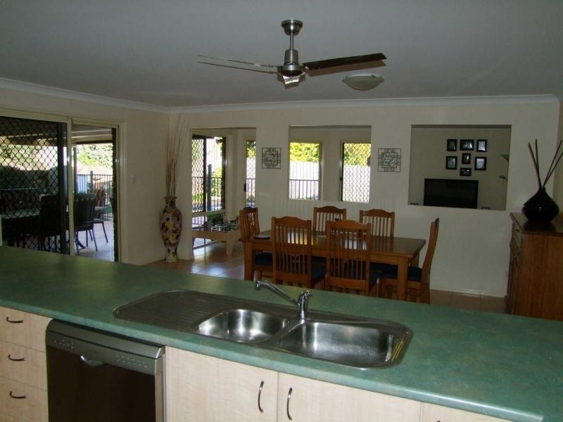 34 Fairmont Crescent, Underwood QLD 4119
