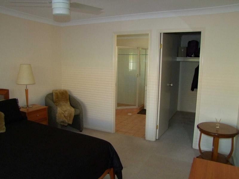 34 Fairmont Crescent, Underwood QLD 4119