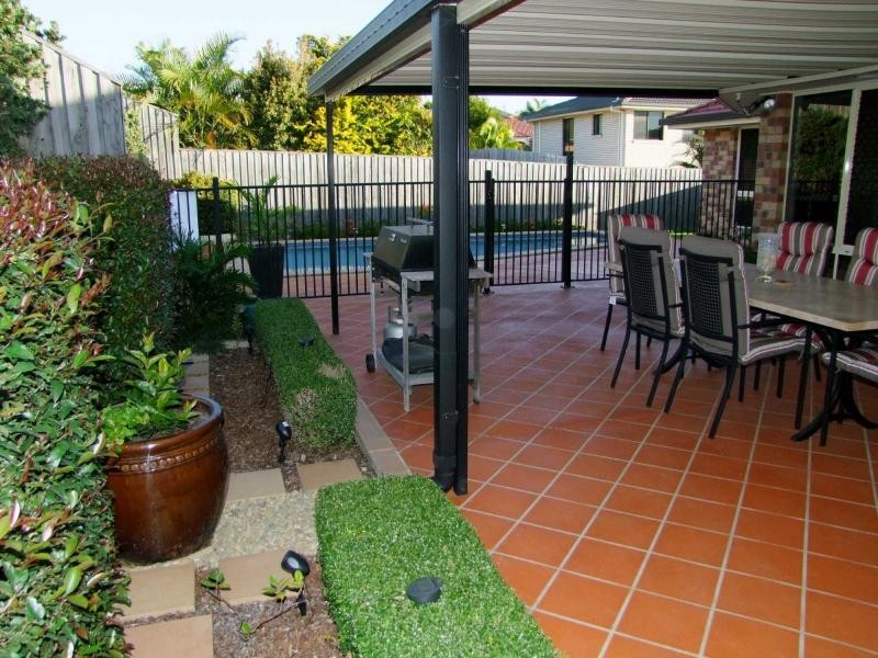 34 Fairmont Crescent, Underwood QLD 4119