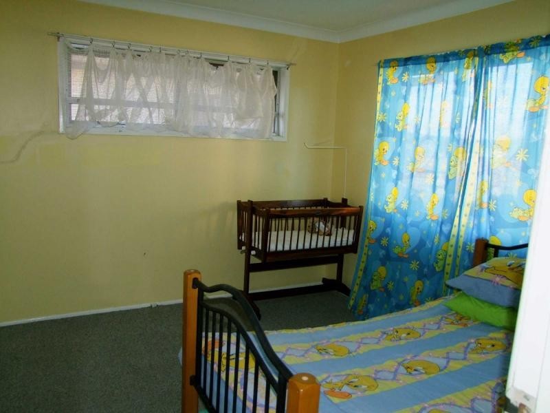 10 Lower Cross Street, Goodna QLD 4300