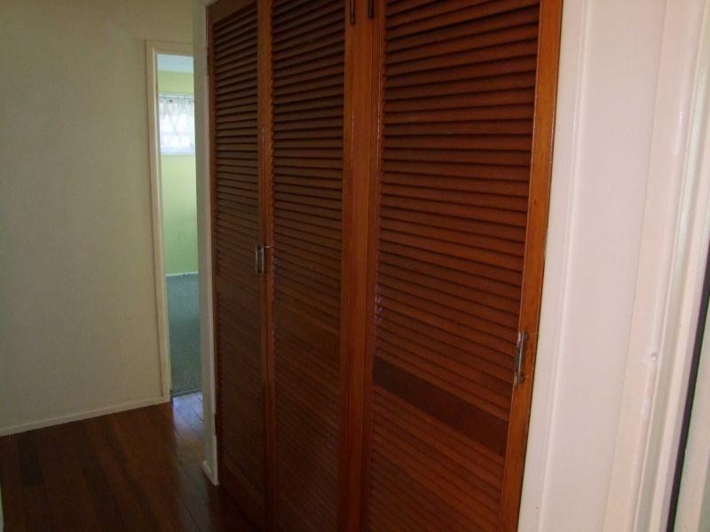 10 Lower Cross Street, Goodna QLD 4300