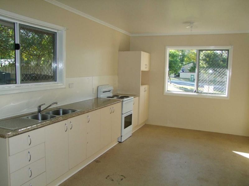 86 North Road, Woodridge QLD 4114