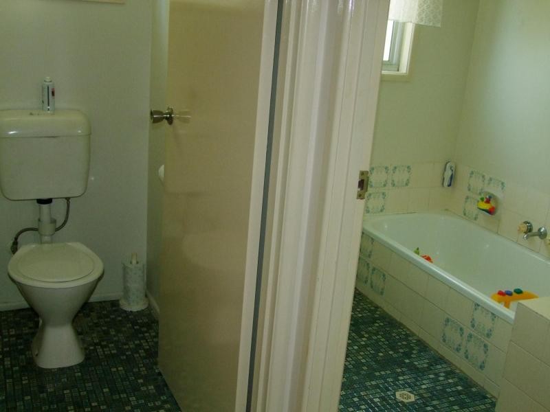 8 Elaroo Street, Marsden QLD 4132