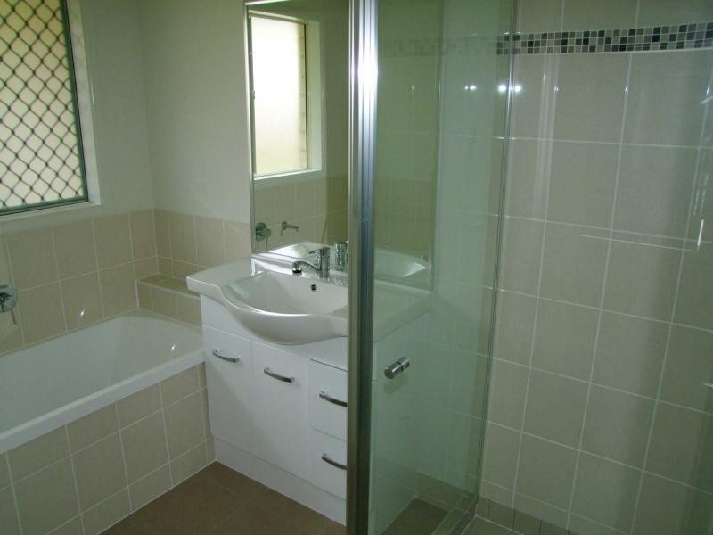 6A Liddells Court, Kingston QLD 4114