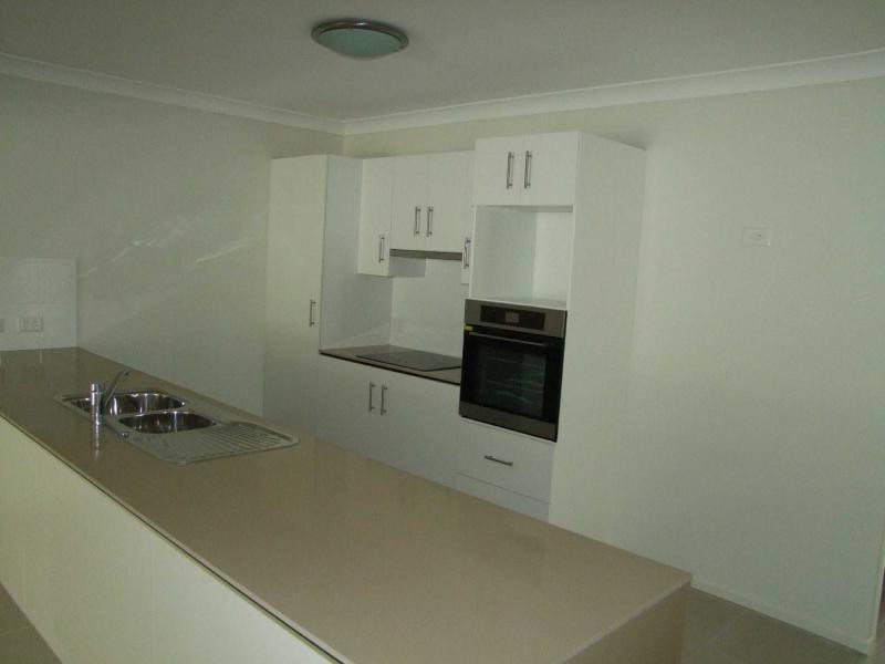 6A Liddells Court, Kingston QLD 4114
