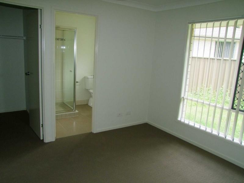 6A Liddells Court, Kingston QLD 4114