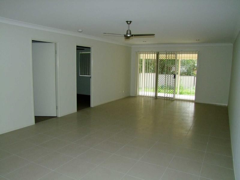 6A Liddells Court, Kingston QLD 4114