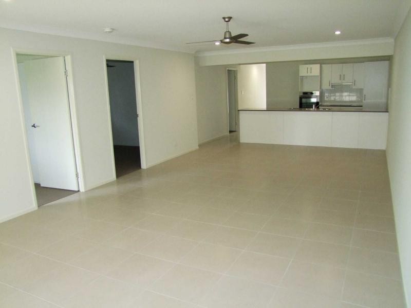 6B Liddells Court, Kingston QLD 4114