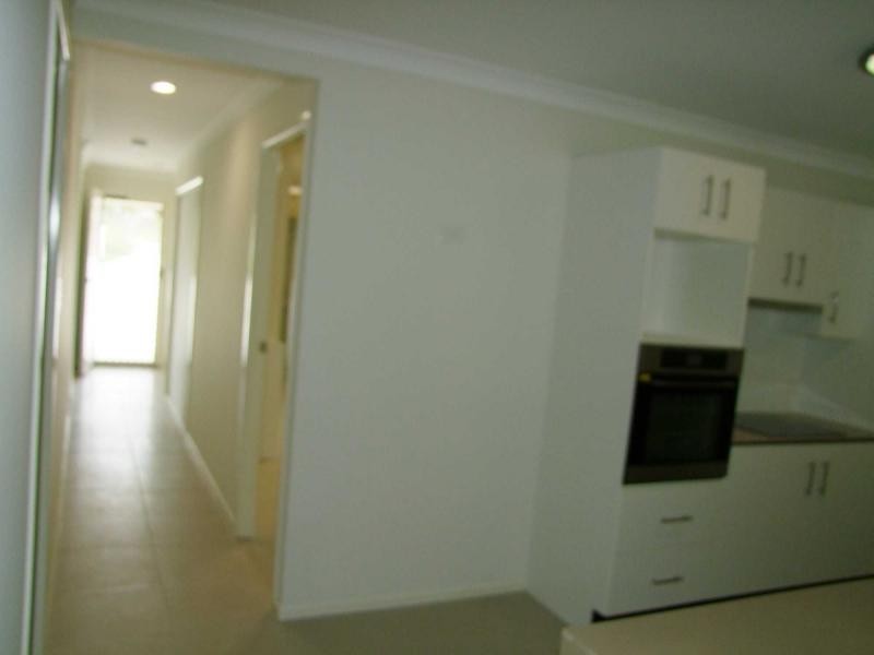 6B Liddells Court, Kingston QLD 4114