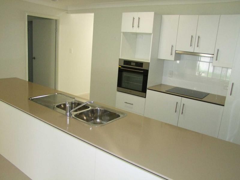 6B Liddells Court, Kingston QLD 4114