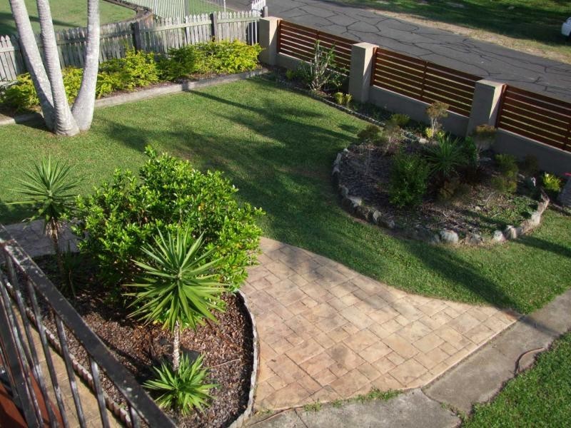 35 Pine Drive, Woodridge QLD 4114