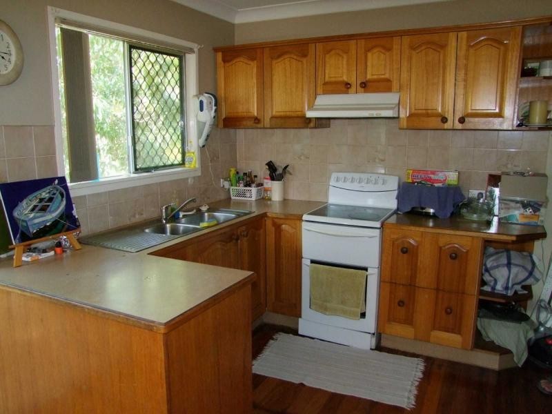 35 Pine Drive, Woodridge QLD 4114