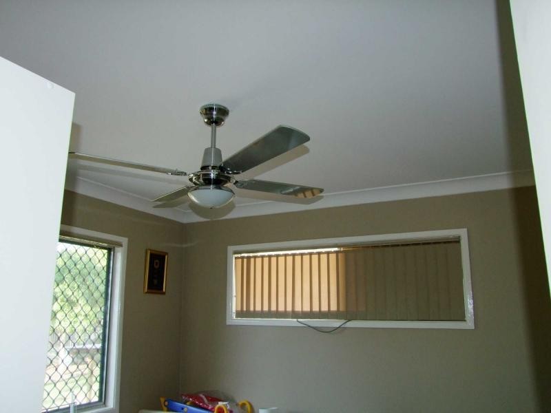 35 Pine Drive, Woodridge QLD 4114