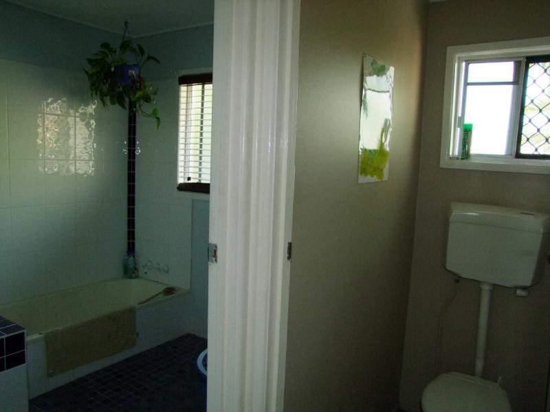 35 Pine Drive, Woodridge QLD 4114