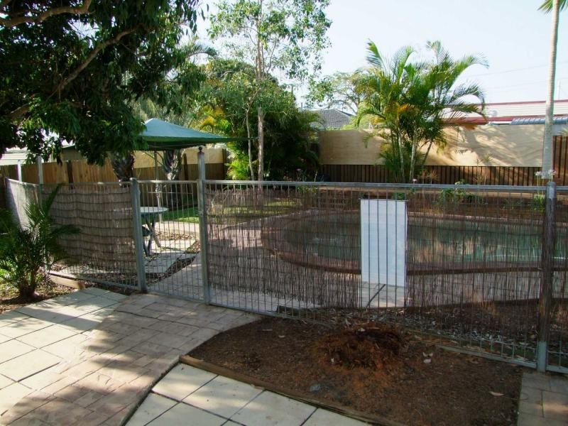 35 Pine Drive, Woodridge QLD 4114