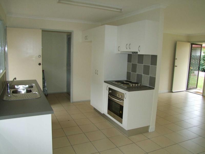 8/33 Rudge Street, Shannon Court, Woodridge QLD 4114